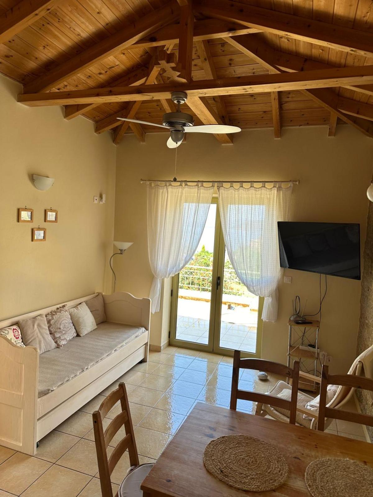 Amoni Holiday Homes Kardhamili Exterior foto
