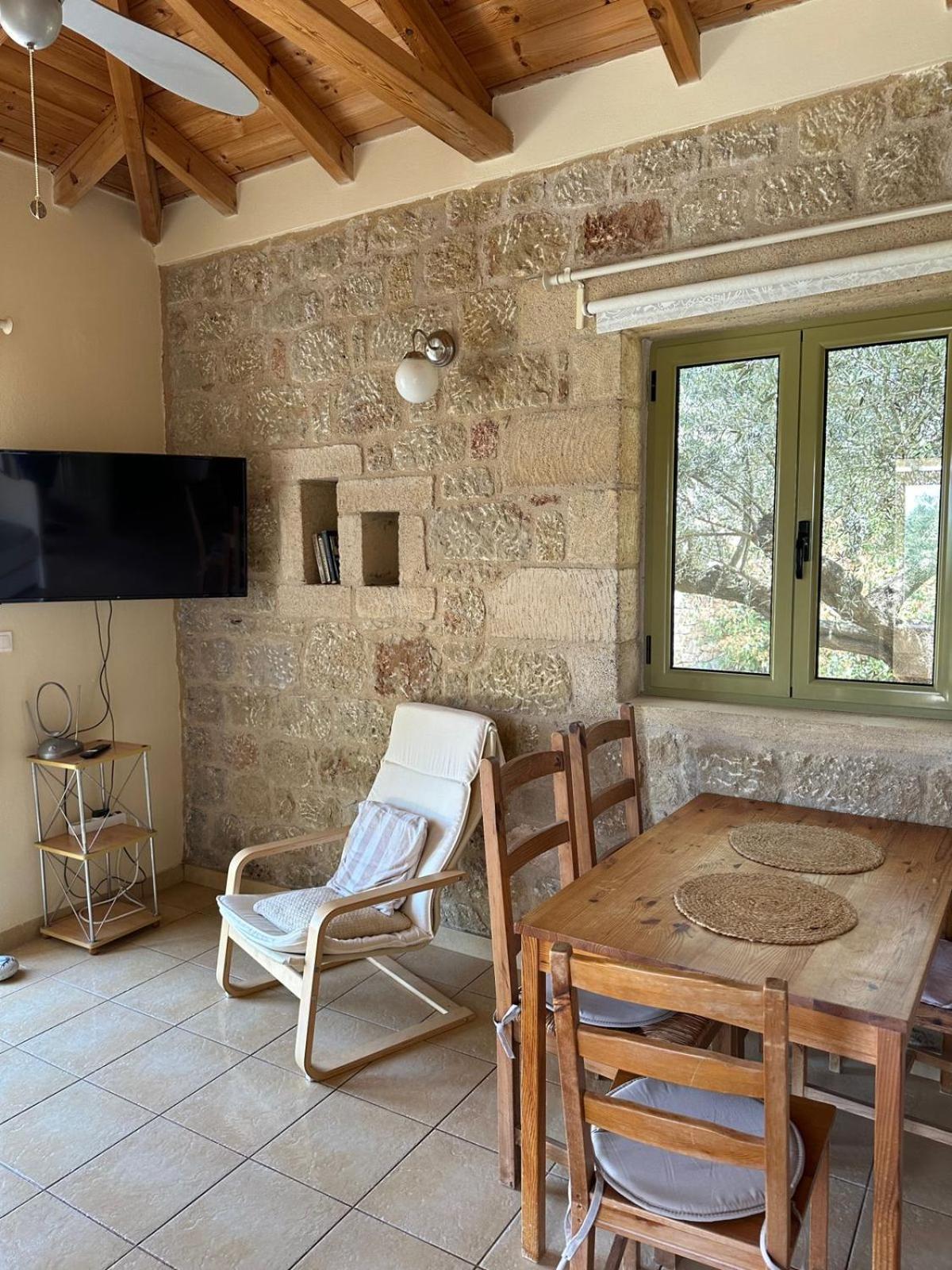 Amoni Holiday Homes Kardhamili Exterior foto