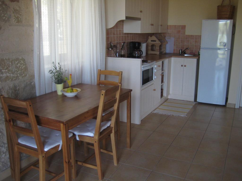 Amoni Holiday Homes Kardhamili Exterior foto